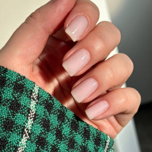 Маникюр с покрытием и укреплением